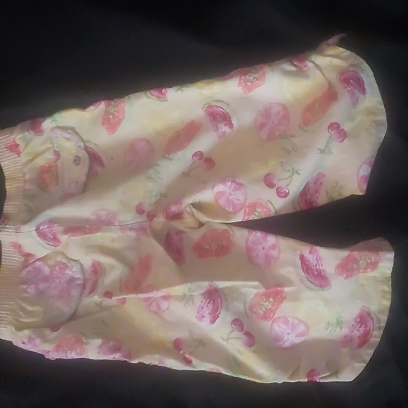 Floral 3 quarter shorts - Picture 2 of 2